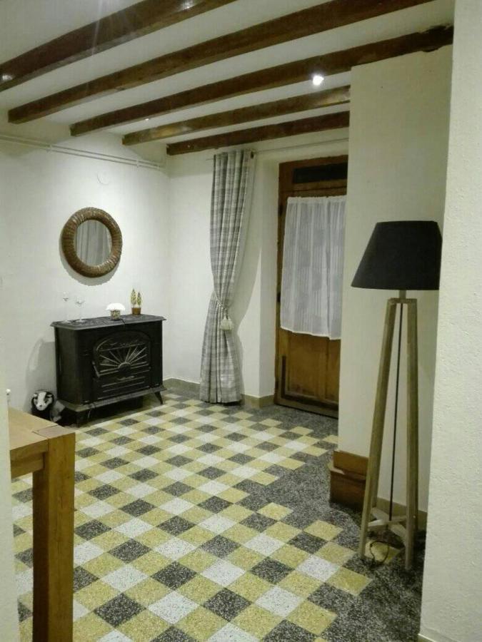 L'Esquilon Chambre D'Hote Bed and Breakfast Thiat Eksteriør billede