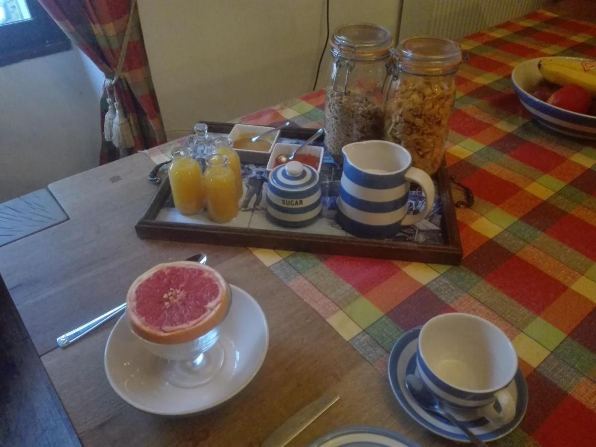 L'Esquilon Chambre D'Hote Bed and Breakfast Thiat Eksteriør billede