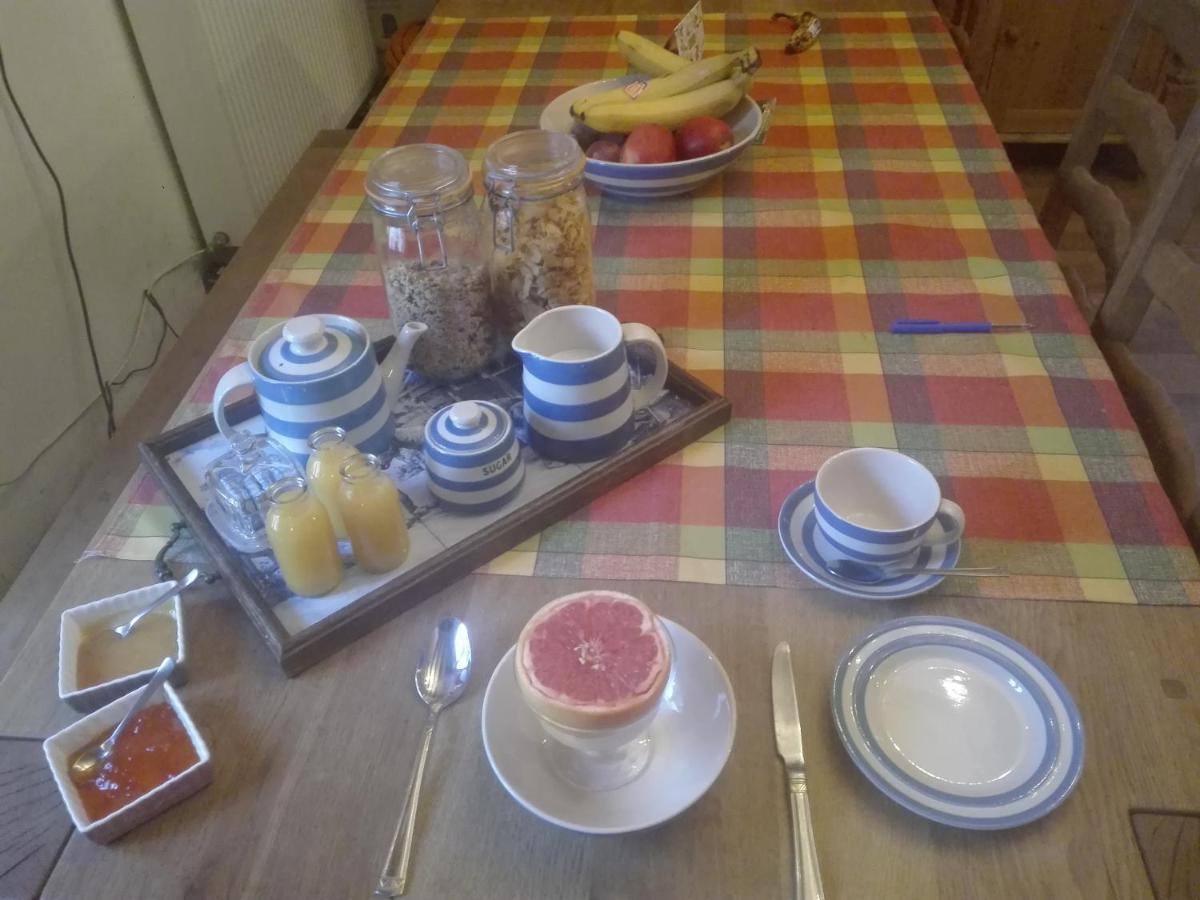 L'Esquilon Chambre D'Hote Bed and Breakfast Thiat Eksteriør billede